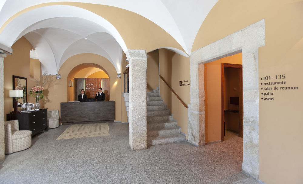 Hospes Palacio De Arenales & Spa Caces Exterior foto